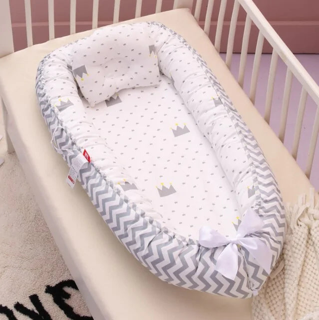 Babynest Portable Newborn Lounger - Cozy, Secure & Machine Washable