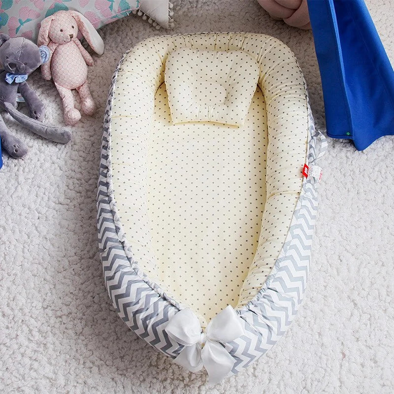 Babynest Portable Newborn Lounger - Cozy, Secure & Machine Washable