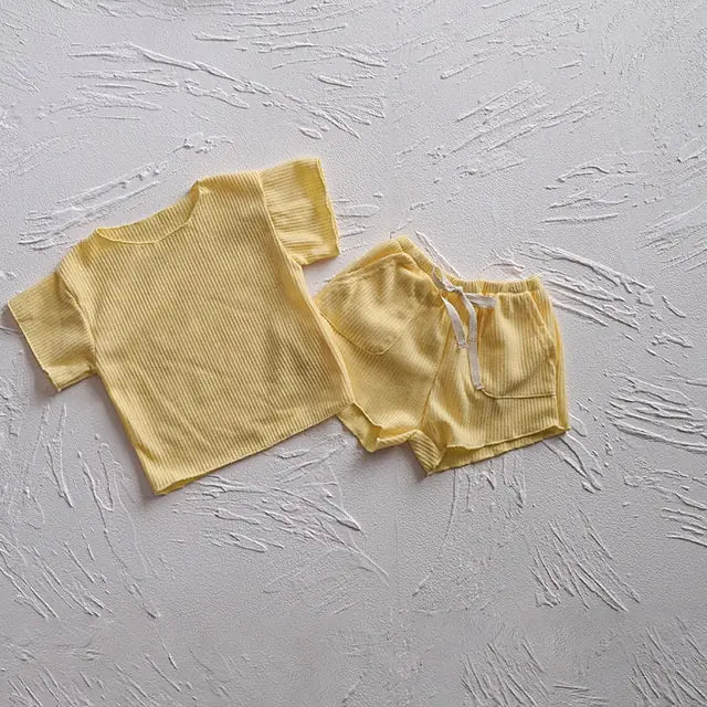 Solid Knit T-Shirt and Shorts Set for Kids – Comfortable & Stylish