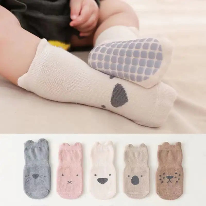 Grippy Socks – Non-Slip, Comfortable, and Stylish Cotton Blend for Everyday Wear