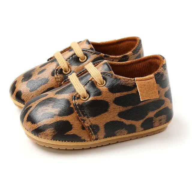 Multicolor Retro Leather Baby Shoes – Stylish, Comfortable, and Non-Slip for First Steps for Ages 0-18 Months