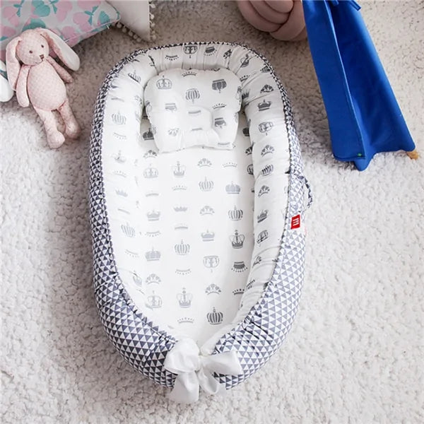 Babynest Portable Newborn Lounger - Cozy, Secure & Machine Washable
