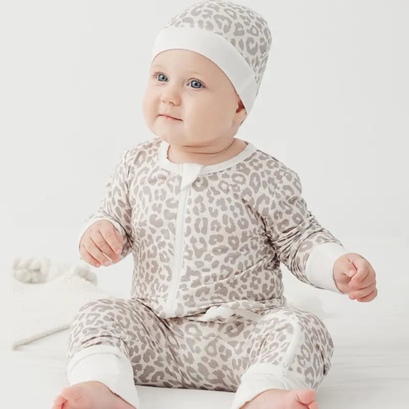 Bamboo Fiber Baby Zippered Romper – Soft, Eco-Friendly, and Comfortable for Newborns