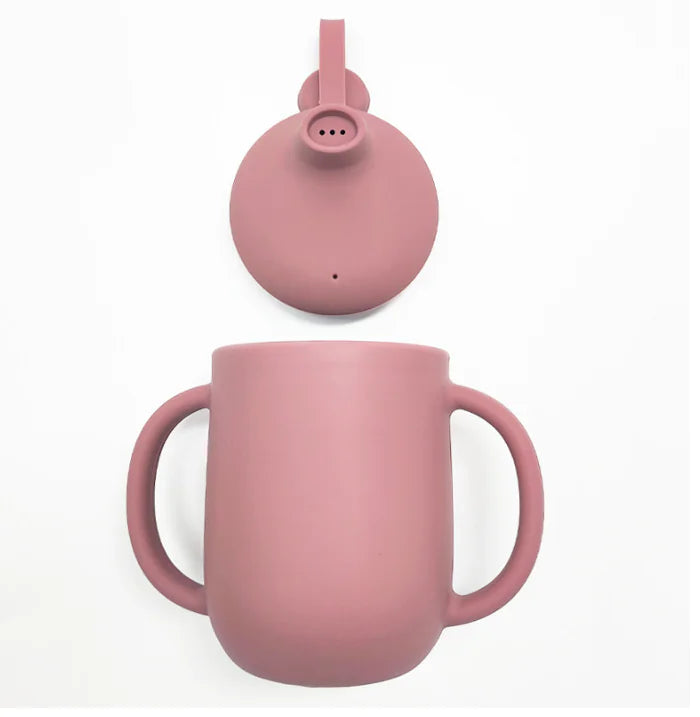 Portable Baby Feeding Cup – Spill-Proof, Ergonomic Design for Easy Mealtime