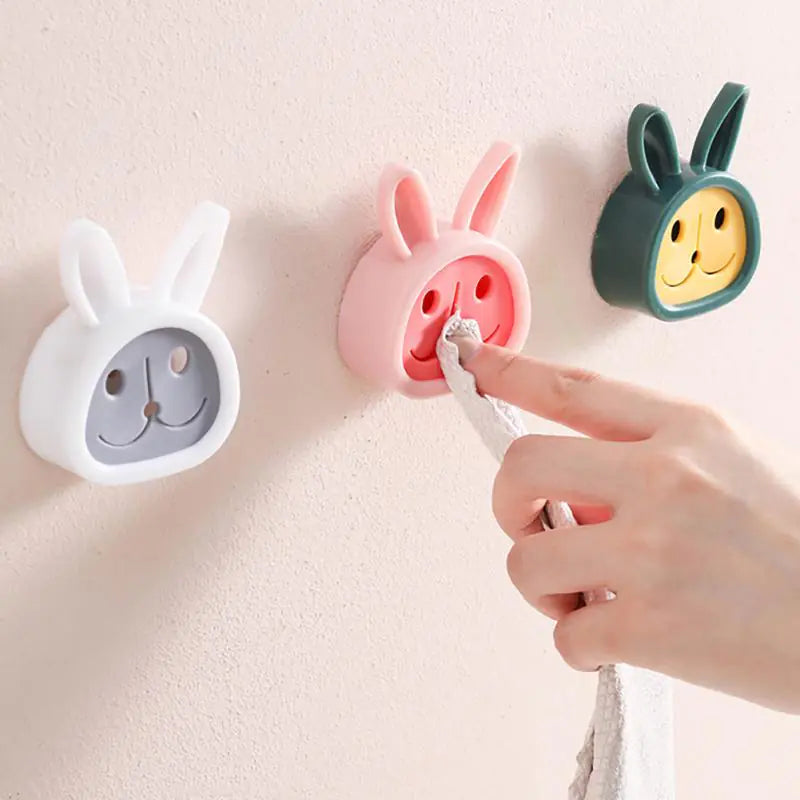 Cute Towel Plug Holder for Kids' Bathroom – Fun and Practical Storage Solution