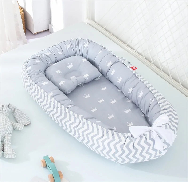 Babynest Portable Newborn Lounger - Cozy, Secure & Machine Washable
