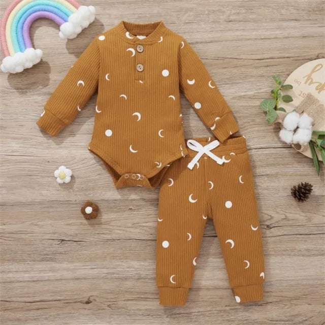 Cozy Cotton Baby Bodysuit & Elastic Pants Set for Boys