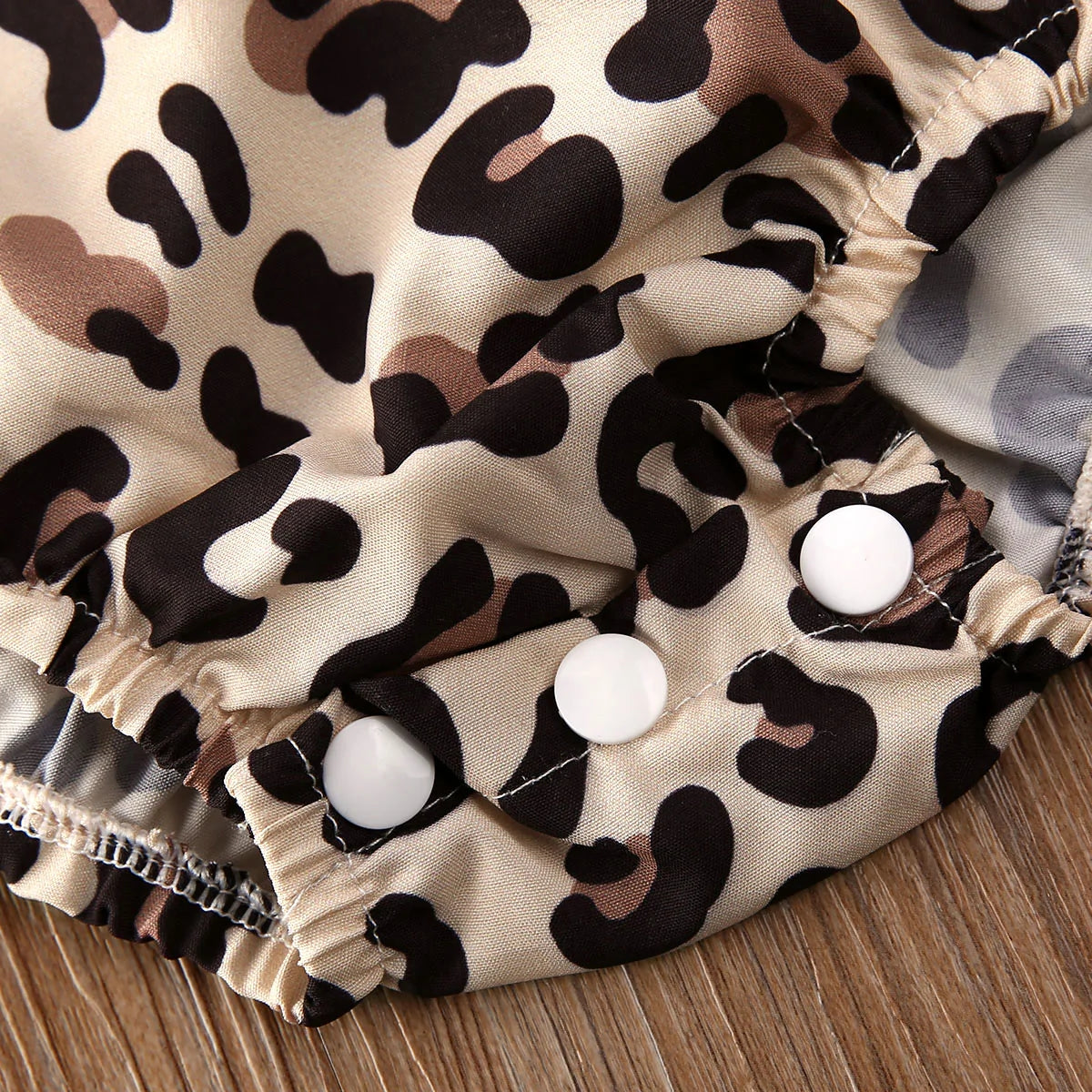 Baby Girl Leopard Romper Set with Headband (0–24 Months)
