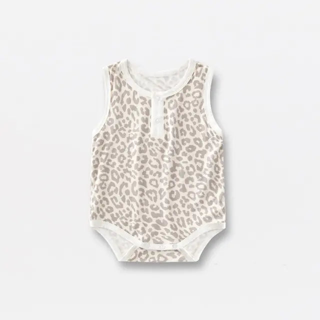 Bamboo Fiber Baby Zippered Romper – Soft, Eco-Friendly, and Comfortable for Newborns