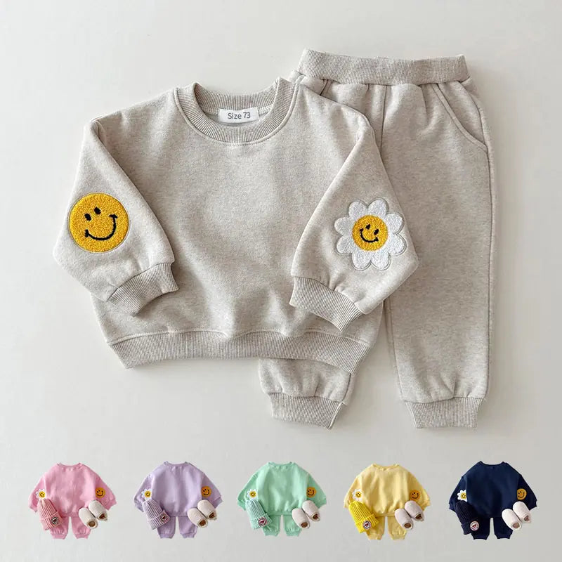 Winter Warm Baby Clothes Set with Fleece Sweatshirt and Pants