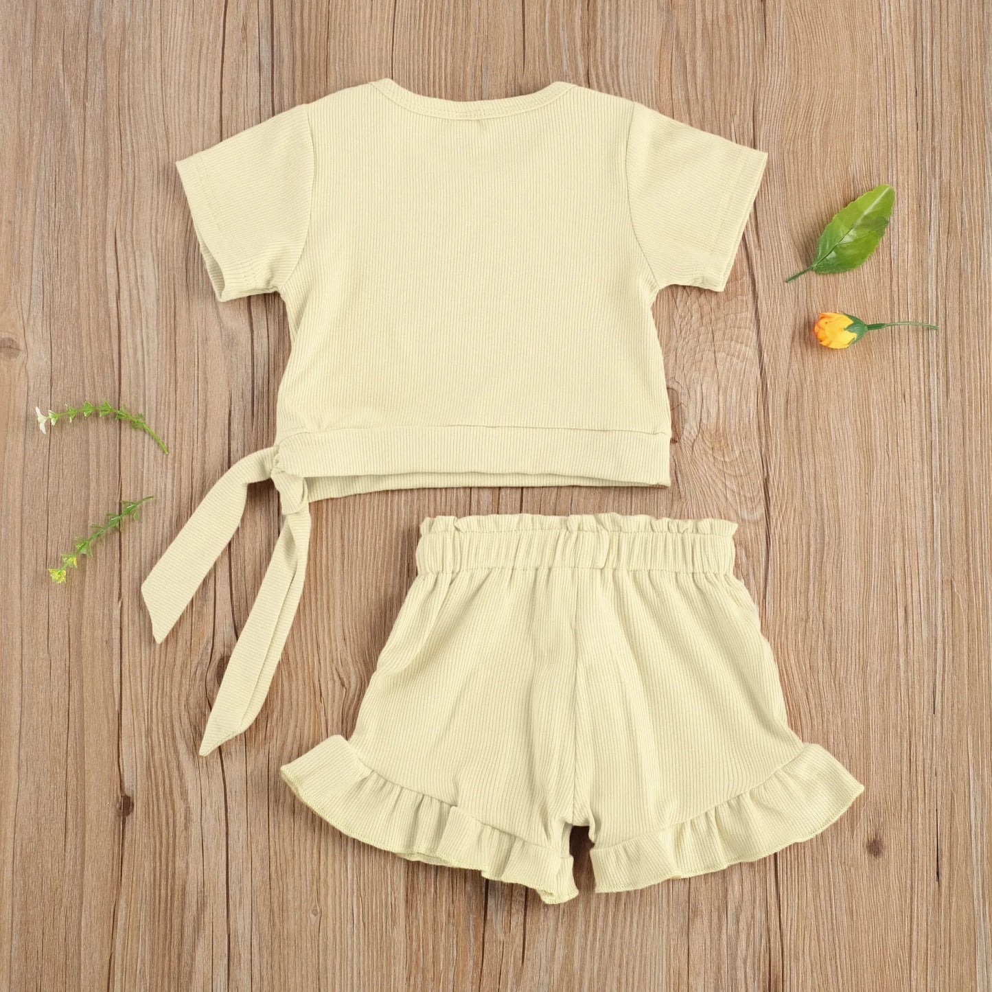 Baby Girl 2-Piece Summer Clothing Set – Trendy & Comfortable Cotton Outfit