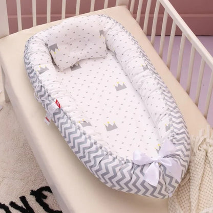 Babynest Portable Newborn Lounger - Cozy, Secure & Machine Washable