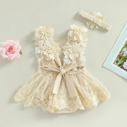 Off-White Sleeveless Romper with Elegant Detailing – Perfect for Special Occasions
