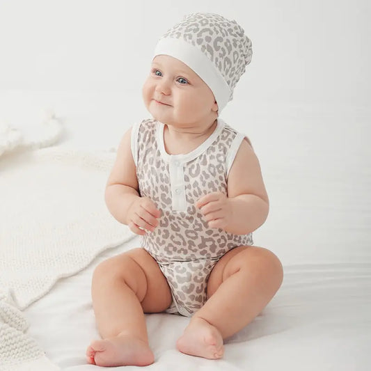 Bamboo Fiber Baby Zippered Romper – Soft, Eco-Friendly, and Comfortable for Newborns